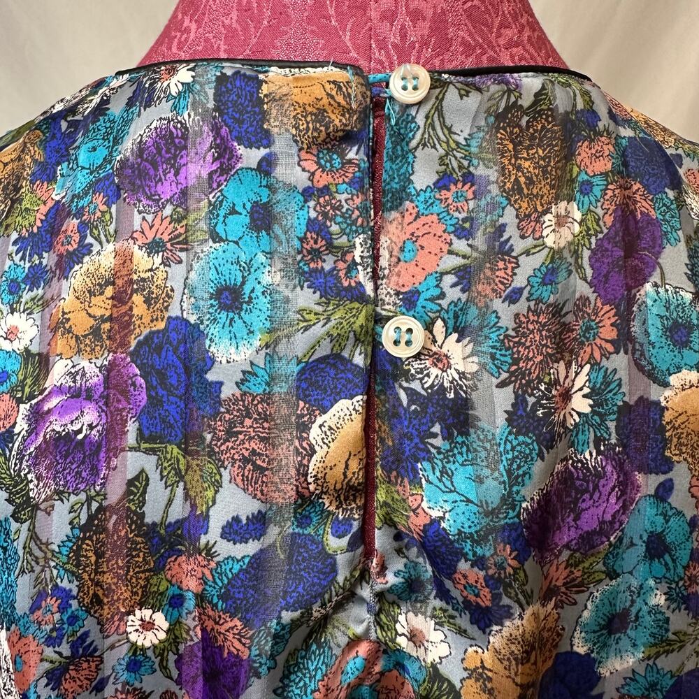 Vintage 1980s Nicola Blouse Delicate Glam with Shoulder Pads Size 10/M - Picture 3 of 7